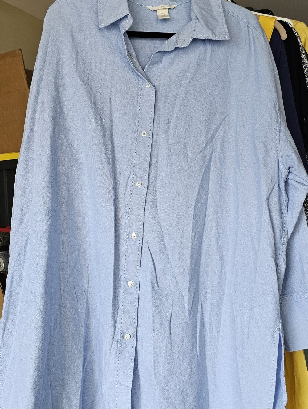 Light Blue Men's Button-Up Shirt - Classic Oxford Style